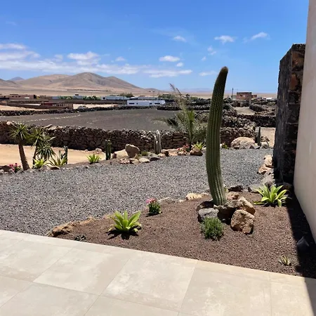 Casa Victoria El * Roque