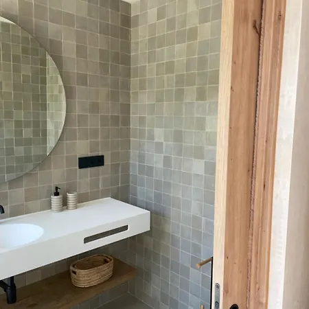 Casa Victoria El * Roque